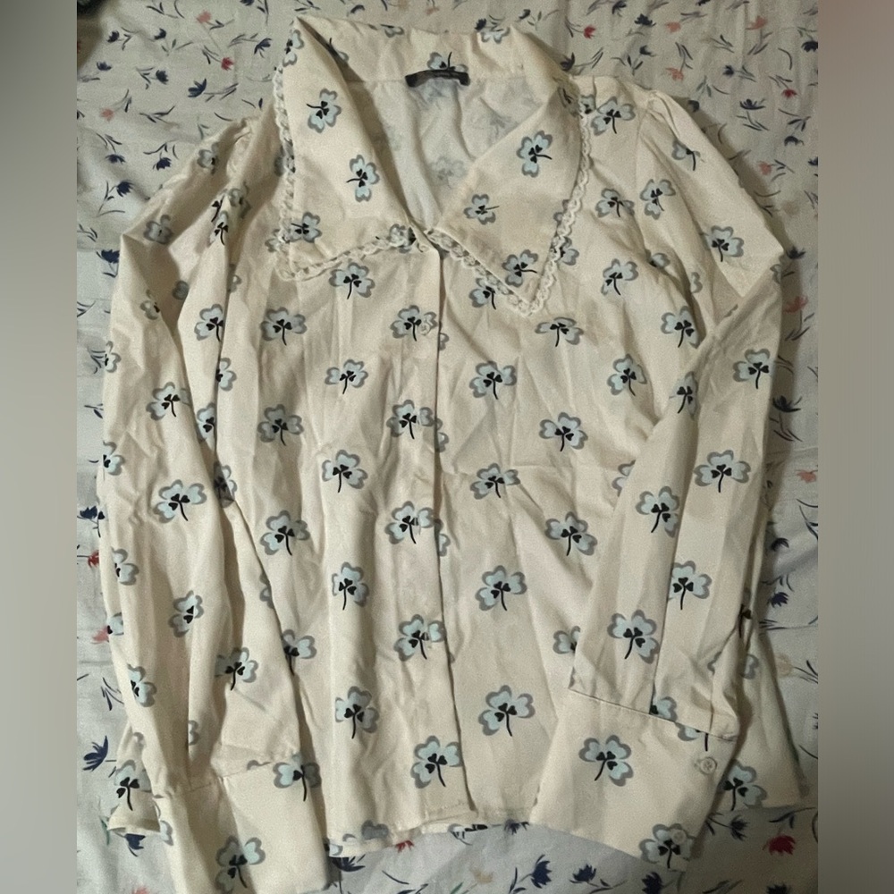 Simple Women’s Top